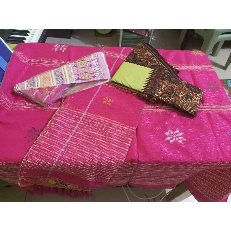 Hiou/ Ulos Simalungun tHatirongga.