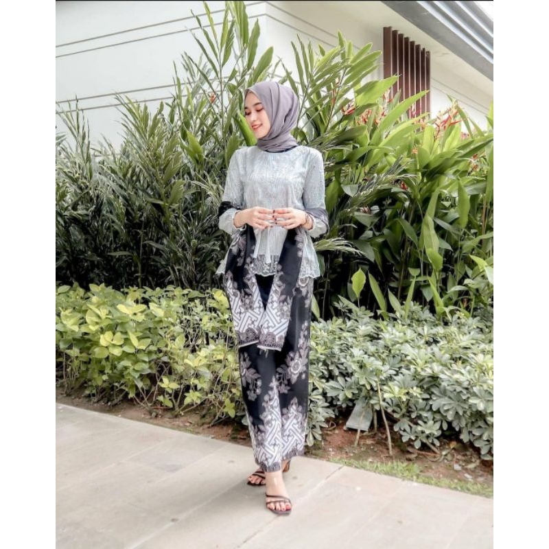 Cp set kebaya modern kebaya wisuda kebaya lamaran kebaya kondangan kebaya kekinian kebaya cantik keb
