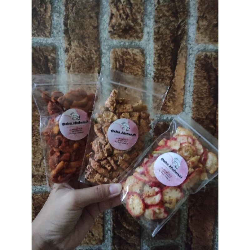 

NEW ! SNACK RENYAK SEBLAK KERING, MAKRONI, BASRENG