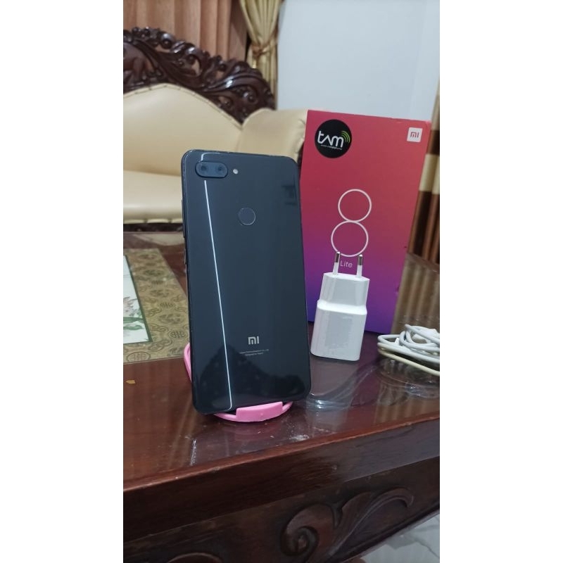 Xiaomi Mi 8 Lite Minus