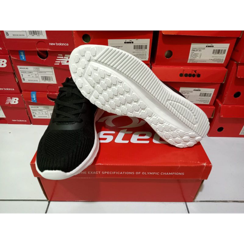 SIZE 42,43 ASTEC GAD BLACK