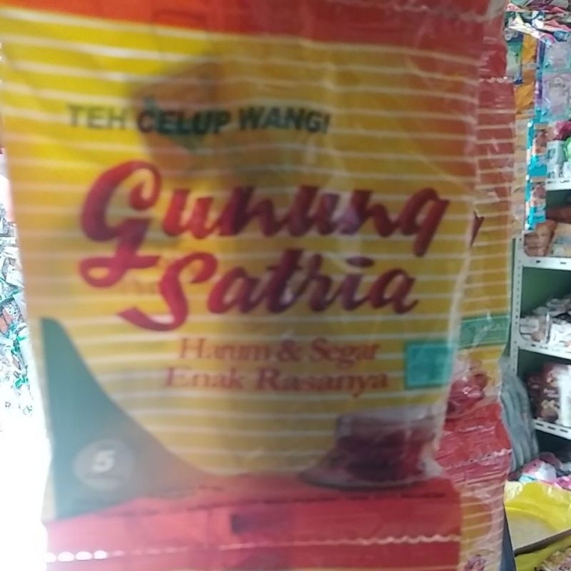 

teh Gunung satria sachet isi 5pcs sariwangi sarimurni