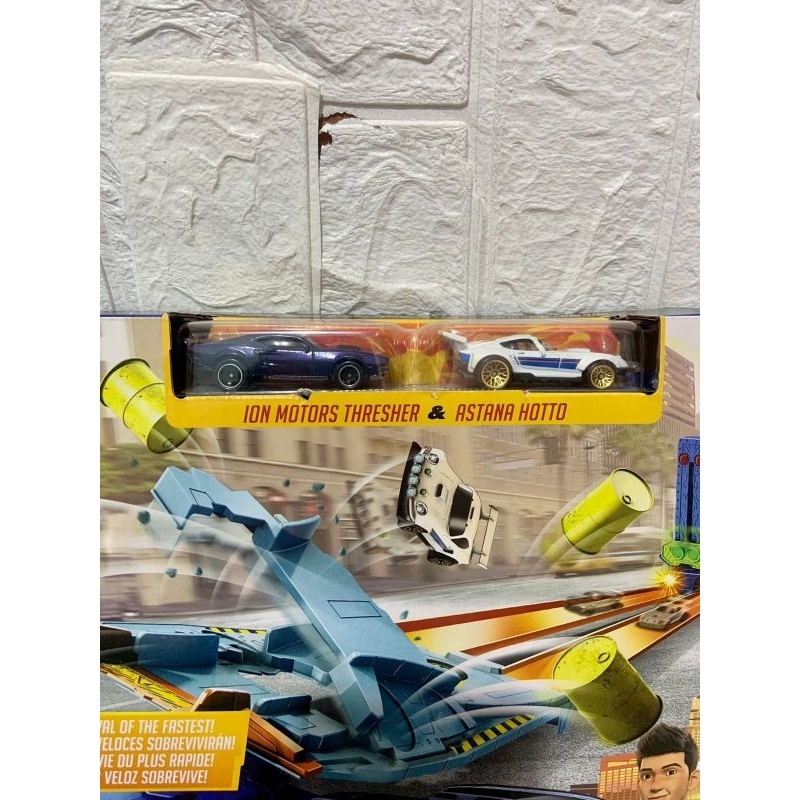 Hot Wheels Track Spy Race Elmimator FAST &amp; FURIOUS