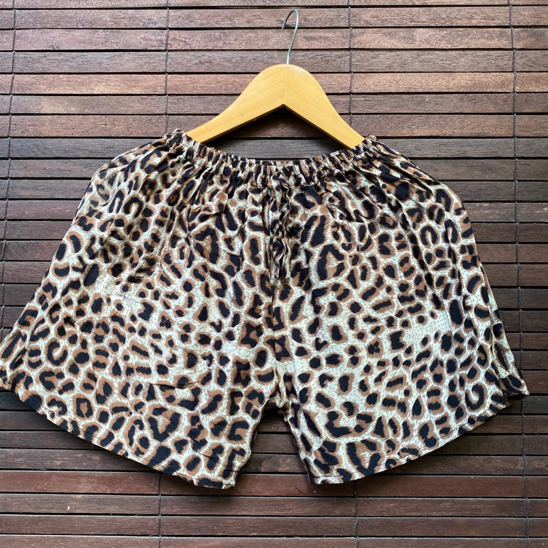 CELANA PENDEK MOTIF /HOTPANTS BALI