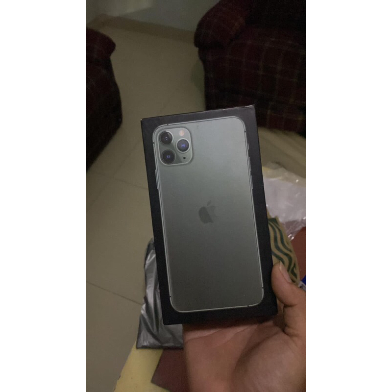 iPhone 11 pro max 256gb minus face id & true tone