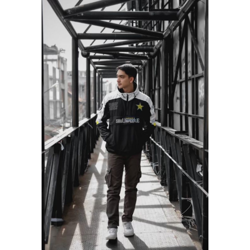 Jaket Casual Distro Winbreakers  Cagoule Racing Star Parasut Pria Wanita Anti Air Jeker Perasut Waterfroof Ootdoor Original