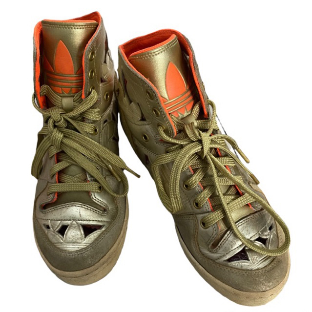 Sepatu Adidas - Gold MADE IN INDONESIA