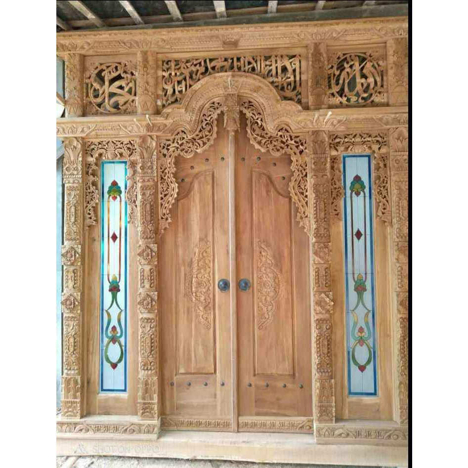 pintu gebyok ukir jati kaligrafi jendela motif kaca