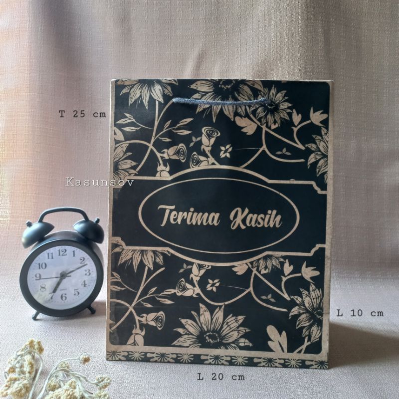 

PAPER BAG/ TAS KADO/ tas souvenir/ tas hampers hadiah