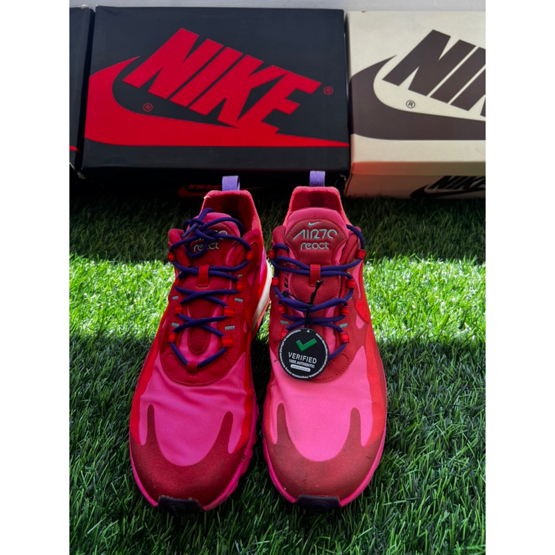 NIKE AIR REACT 270