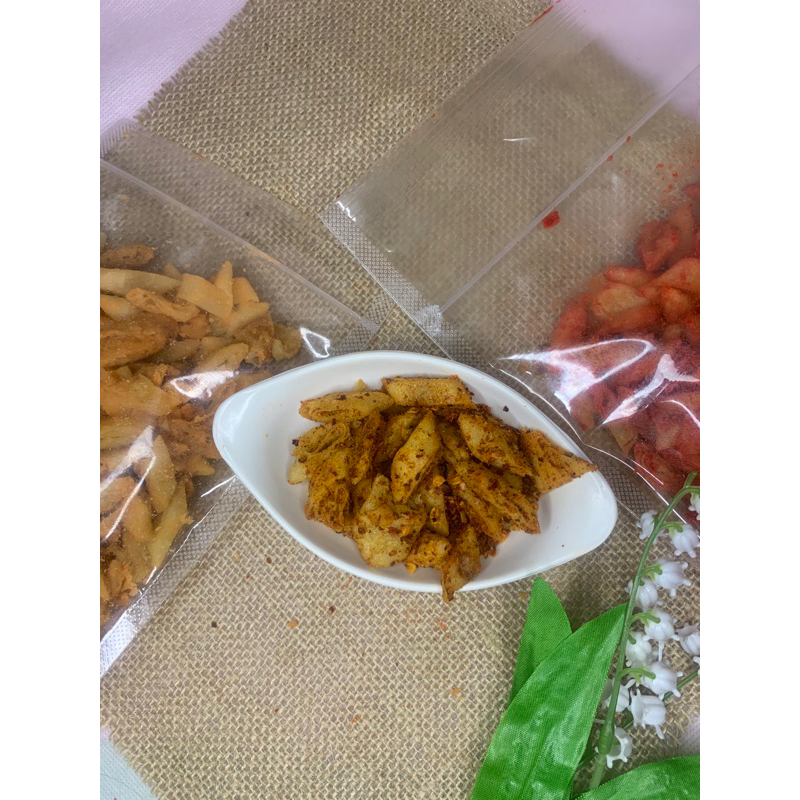 

Noona snack - keripik lumping (lumpia kering)