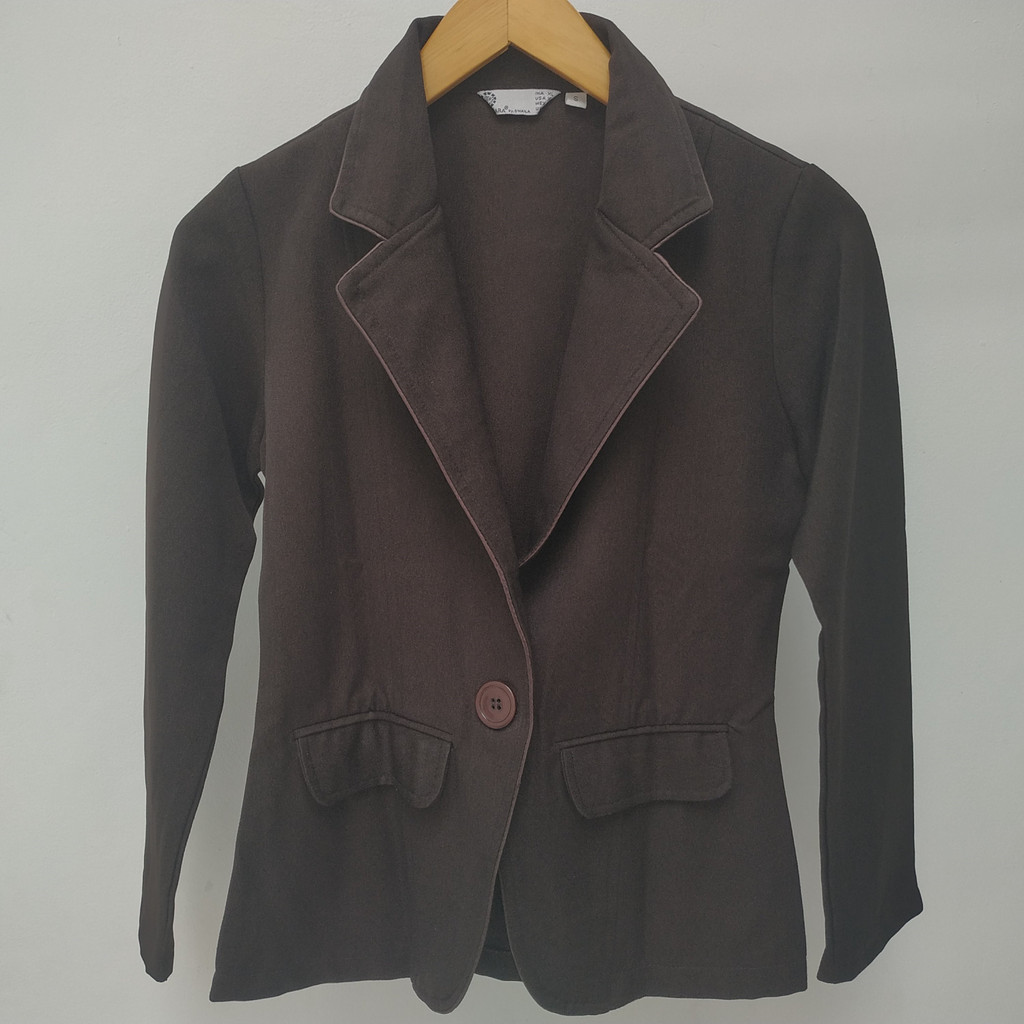 Muzara Woman Blazer Long Sleeves Slim Fit / Jas Kerja Wanita Karir Lengan Panjang Formal Coklat Tua