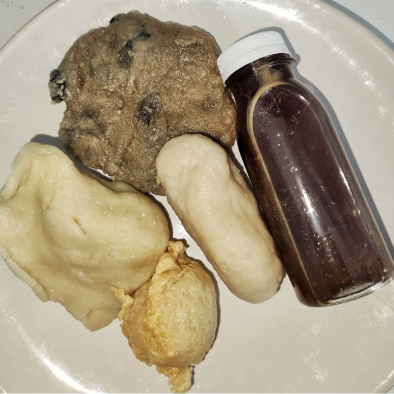 

Pempek Mak Jem ft Rajeh