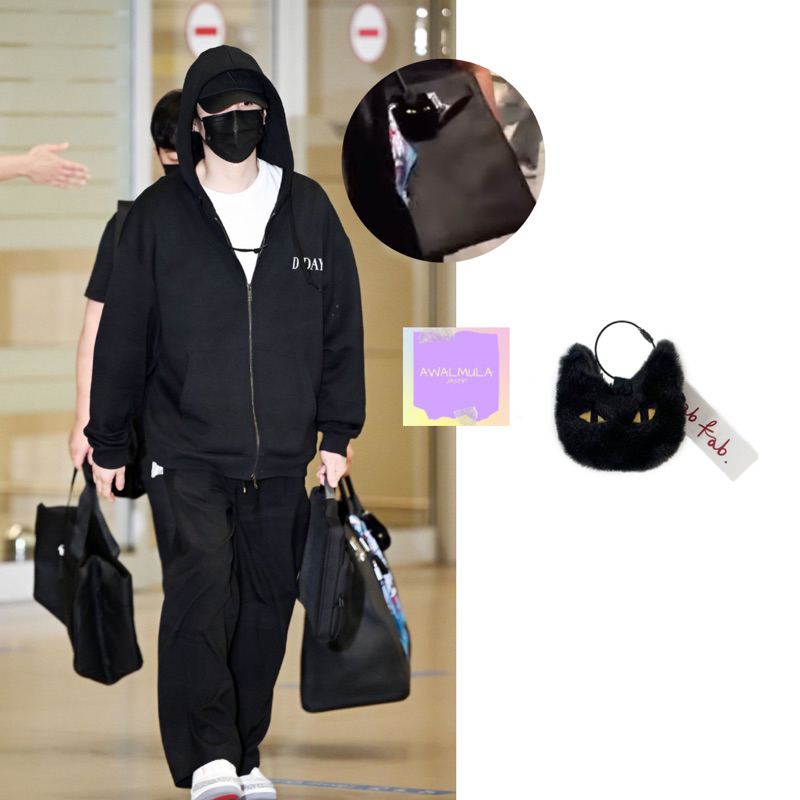 (PO) OFFICIAL AB FAB. Big Black Cat Keyring worn by BTS Suga Yoongi