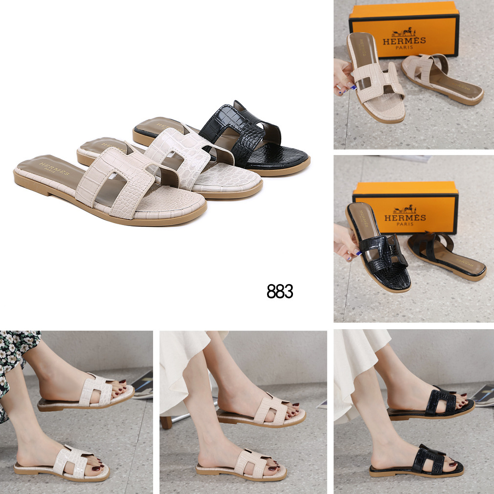 883 Croco Sandal