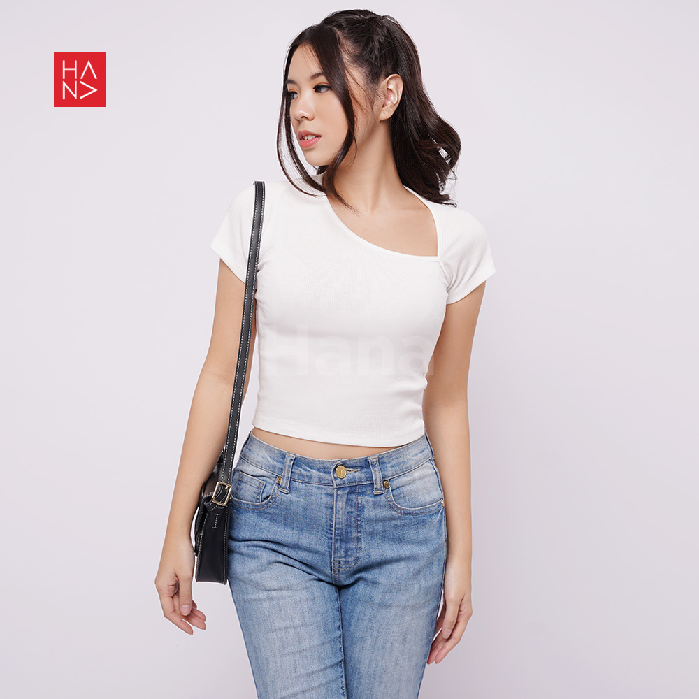 Hana Fashion - Mina Knit Crop Top Kaos Pendek Wanita - CT218