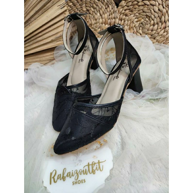 Sepatu wedding Cantik Cindiyra hitam 7cm tahu