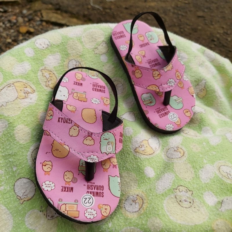 Sandal Baby Laki Laki Perempuan Tali Karet Belakang Sumikko Gurashi Sandal Anak