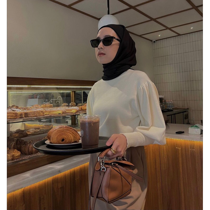 PUVE SWEATER BY Gonegani