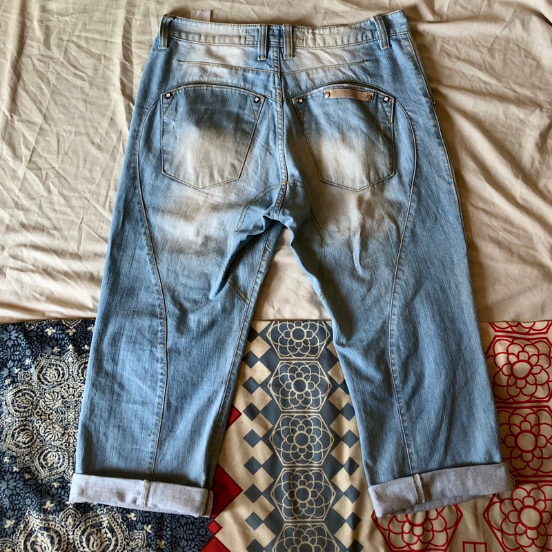 CELANA JEANS UNDEFEATED