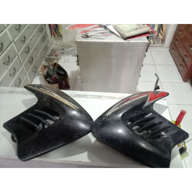 kupingan sayap tanki tiger revo 2009-2013