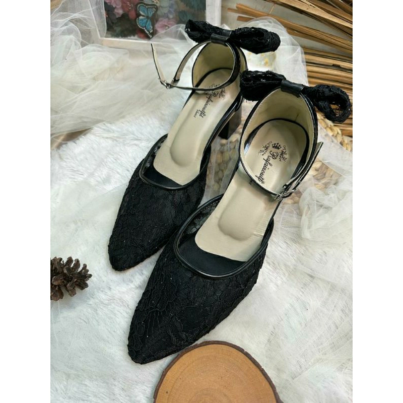 Sepatu wedding cantik Valia Hitam 5cm tahu