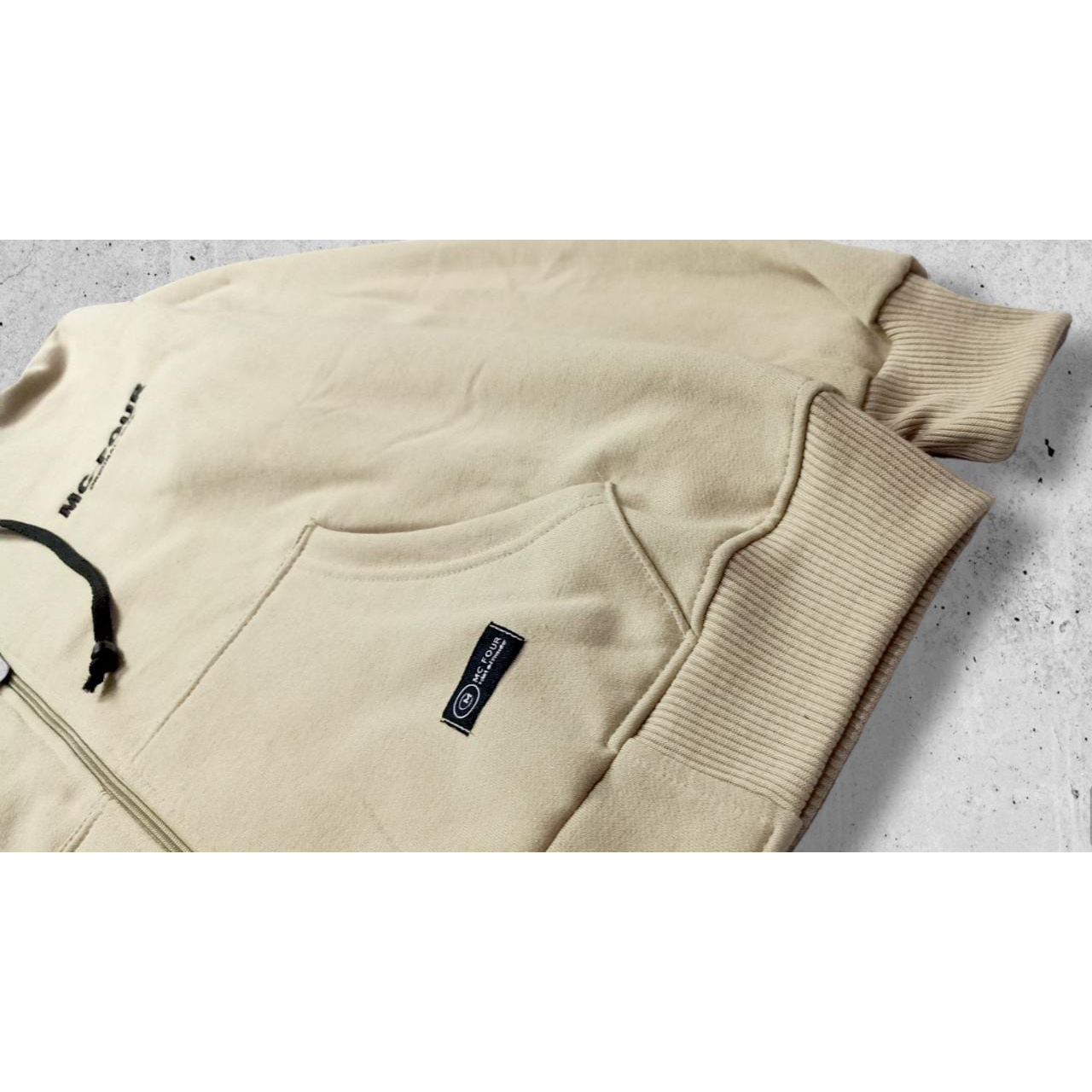 SWEATER ZIPPER MC FOUR PREMIUM TULISAN BORDEL