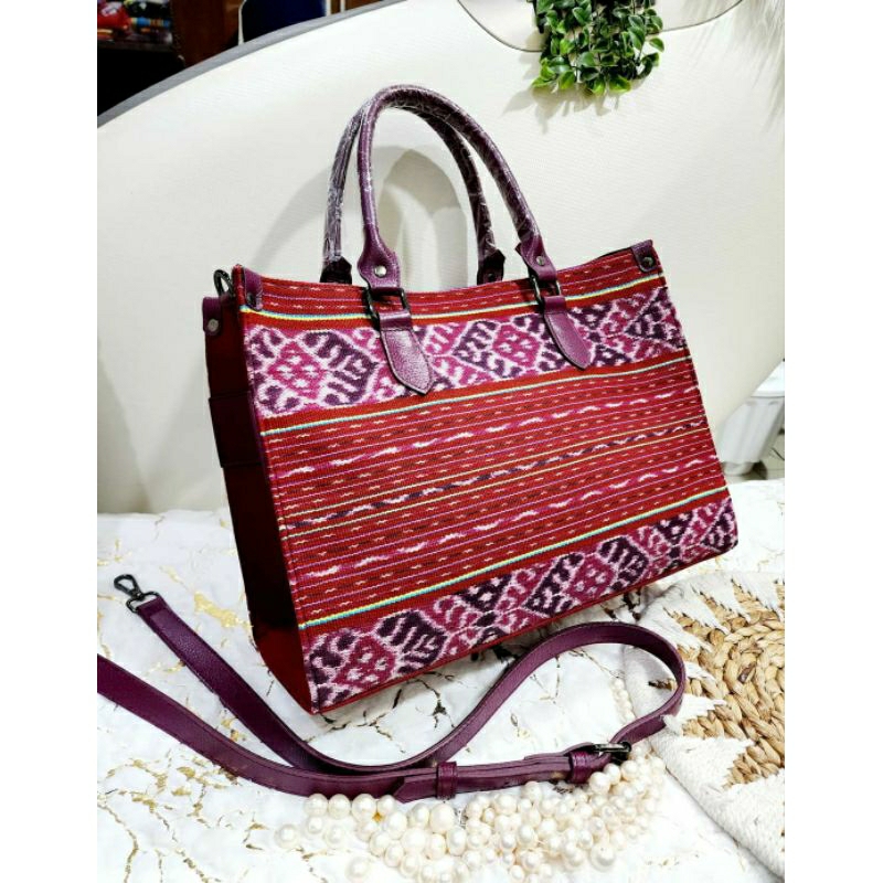 EMBOTI TAS TENUN NTT, TAS ETNIK, TAS KULIT ASLI, HAND BAG ETNIK, HAND BAG TENUN, TAS KERJA WASTRA