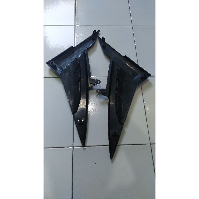 Cover tutup aki accu yamaha vixion old vixion lama original 2nd lepasan motor