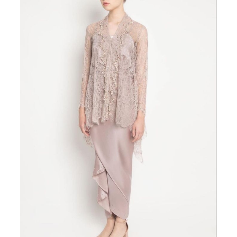(SEWA KEBAYA) Delila Kebaya Set in Nude Pink