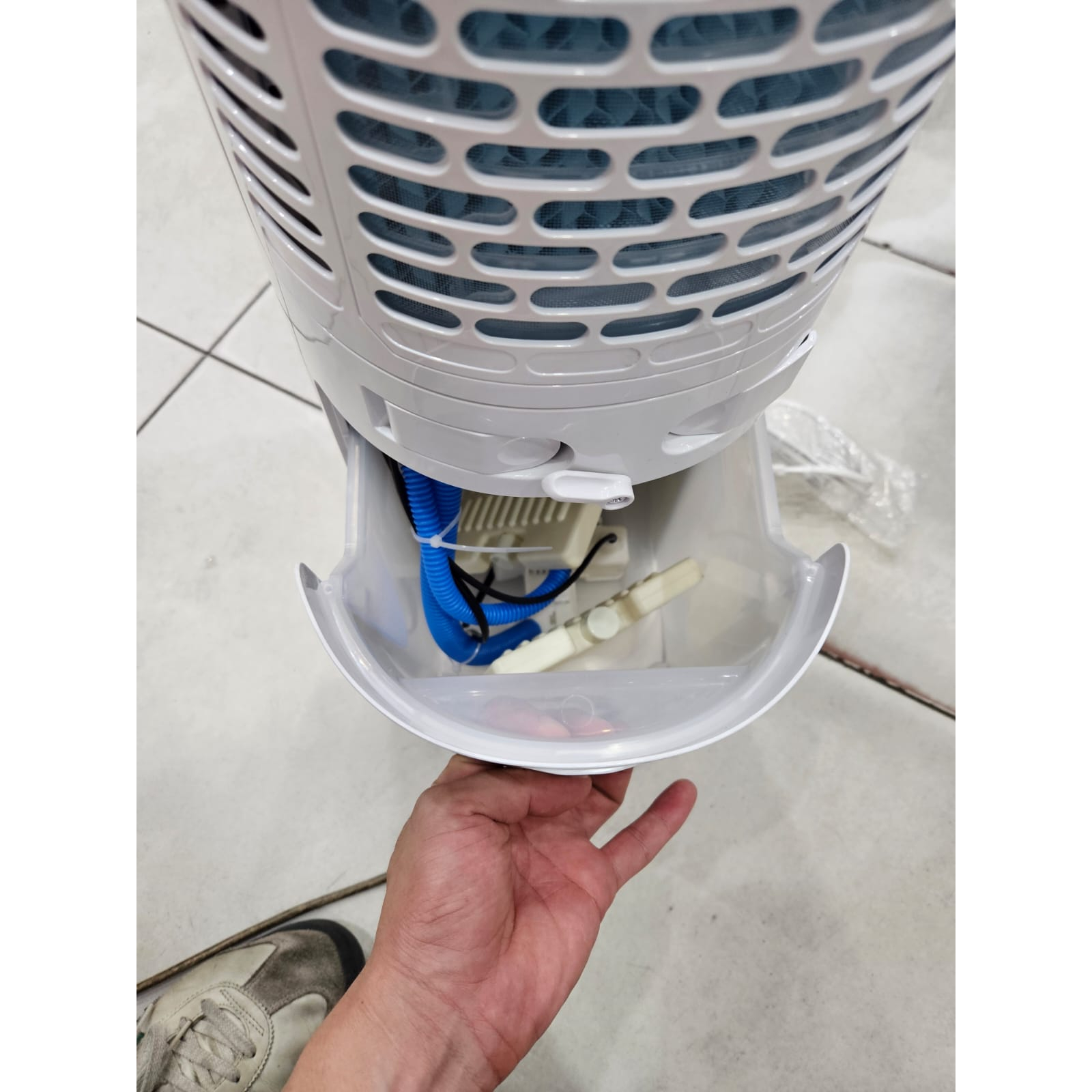 TOSHIBA AIR COOLER - KIPAS TOWER F-AEZ80ID / F AEZ80ID