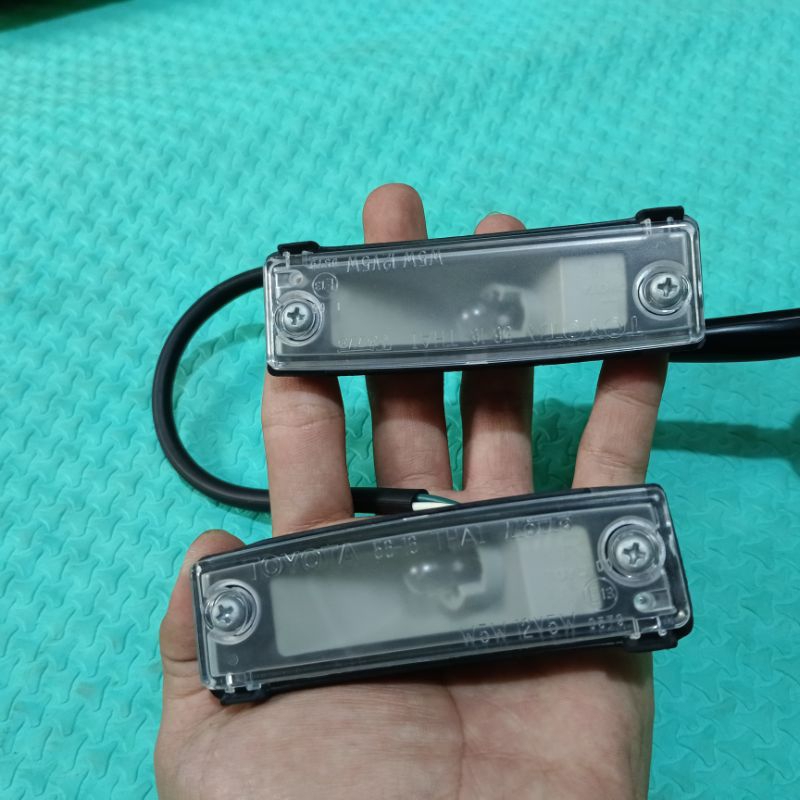 RO lampu plat nomor belakang innova fortuner 2004-2015