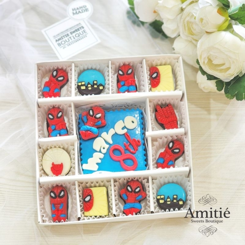 

Coklat Praline Custom Spiderman - 1 Box isi 16 / Coklat Karakter / Birthday Gift / Hadiah Ulang Tahun