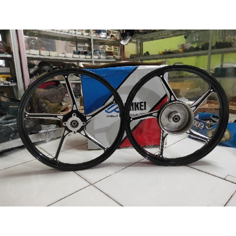 veleg enkei JUPTER FZR dll UK 140/160