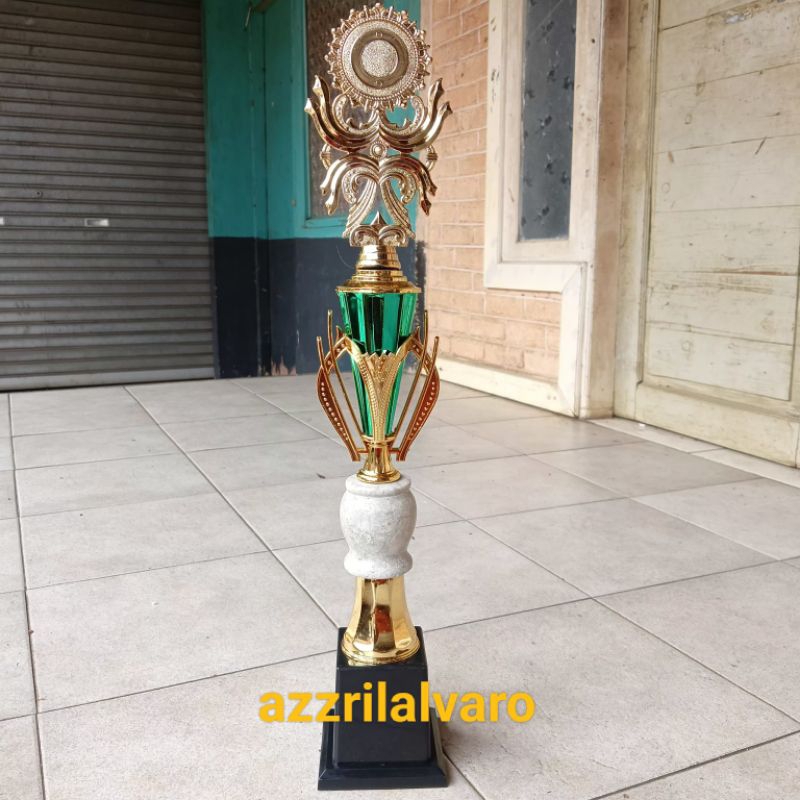 Piala 102 fg13 + onix 7cm