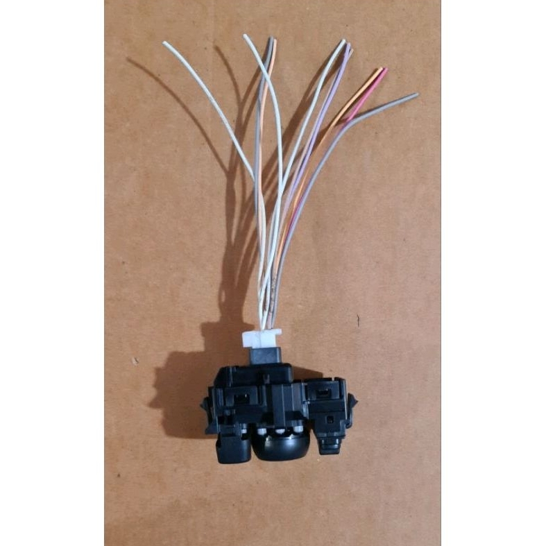 Tombol Switch Saklar Retract Spion All New Xenia Avanza Raize Rocky Original
