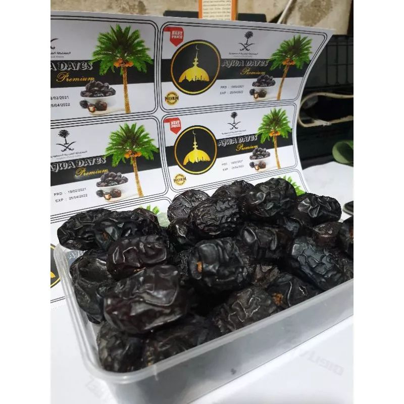 

Kurma Nabi 500gr Kurma Ajwa Premium Dates Kemasan Thinwall