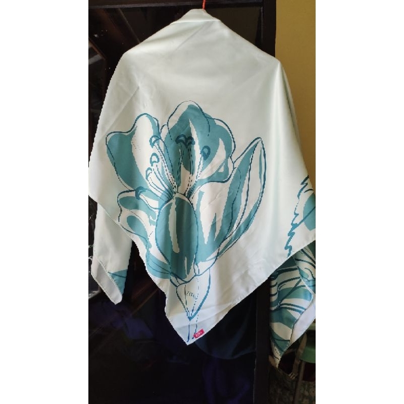 Preloved Hijab Zoya Satin