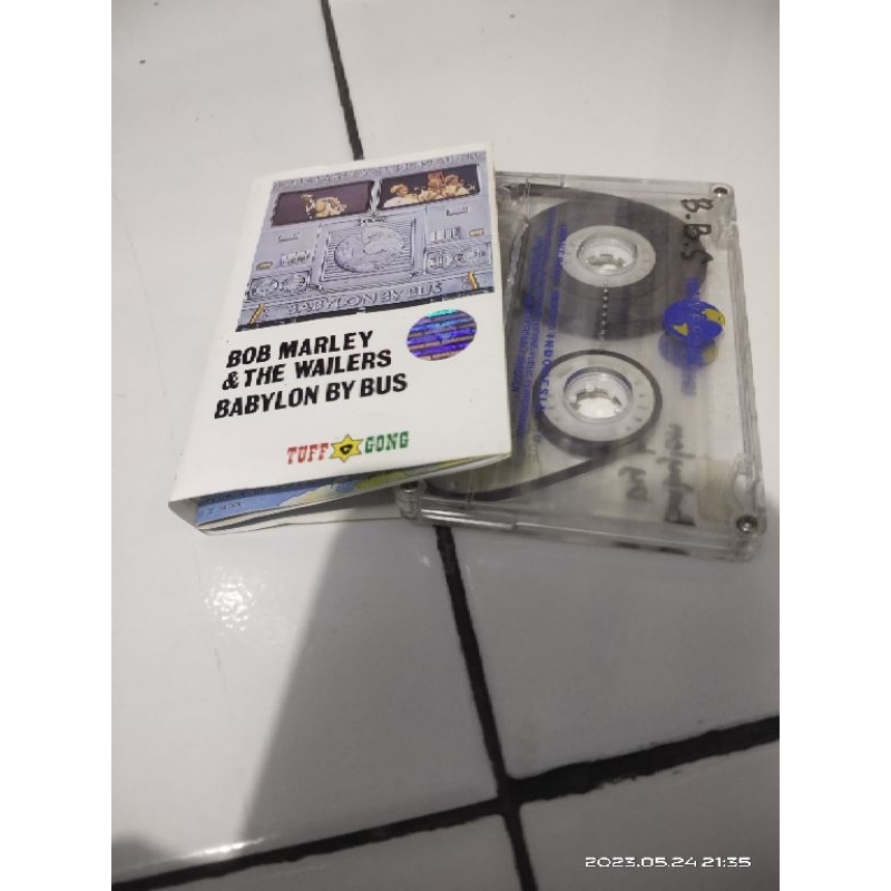 kaset pita bob marley &amp; the wailres / babylon by bus