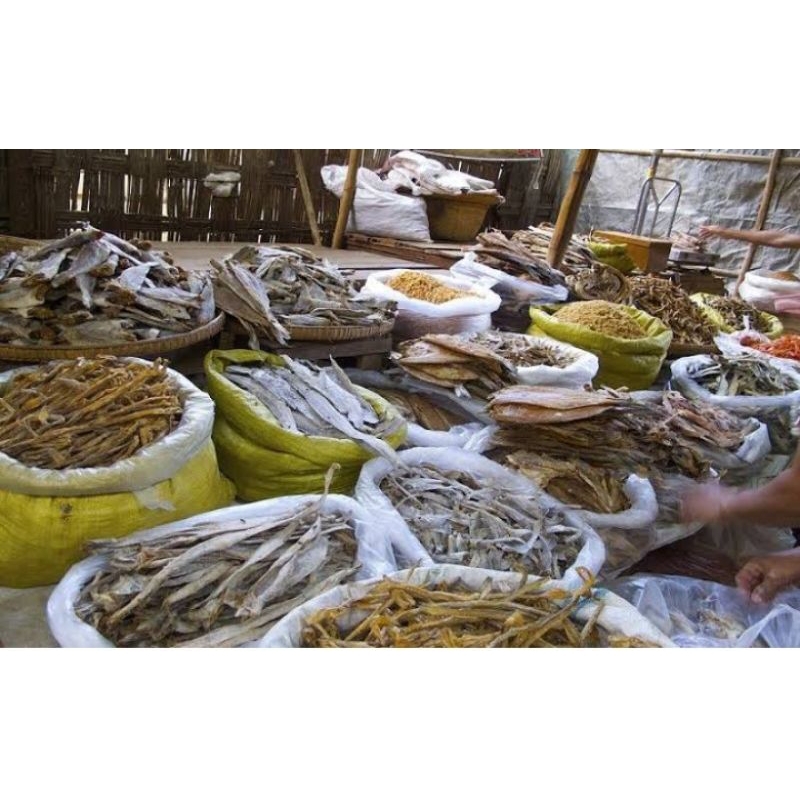 

Produk kering pasar Flamboyan