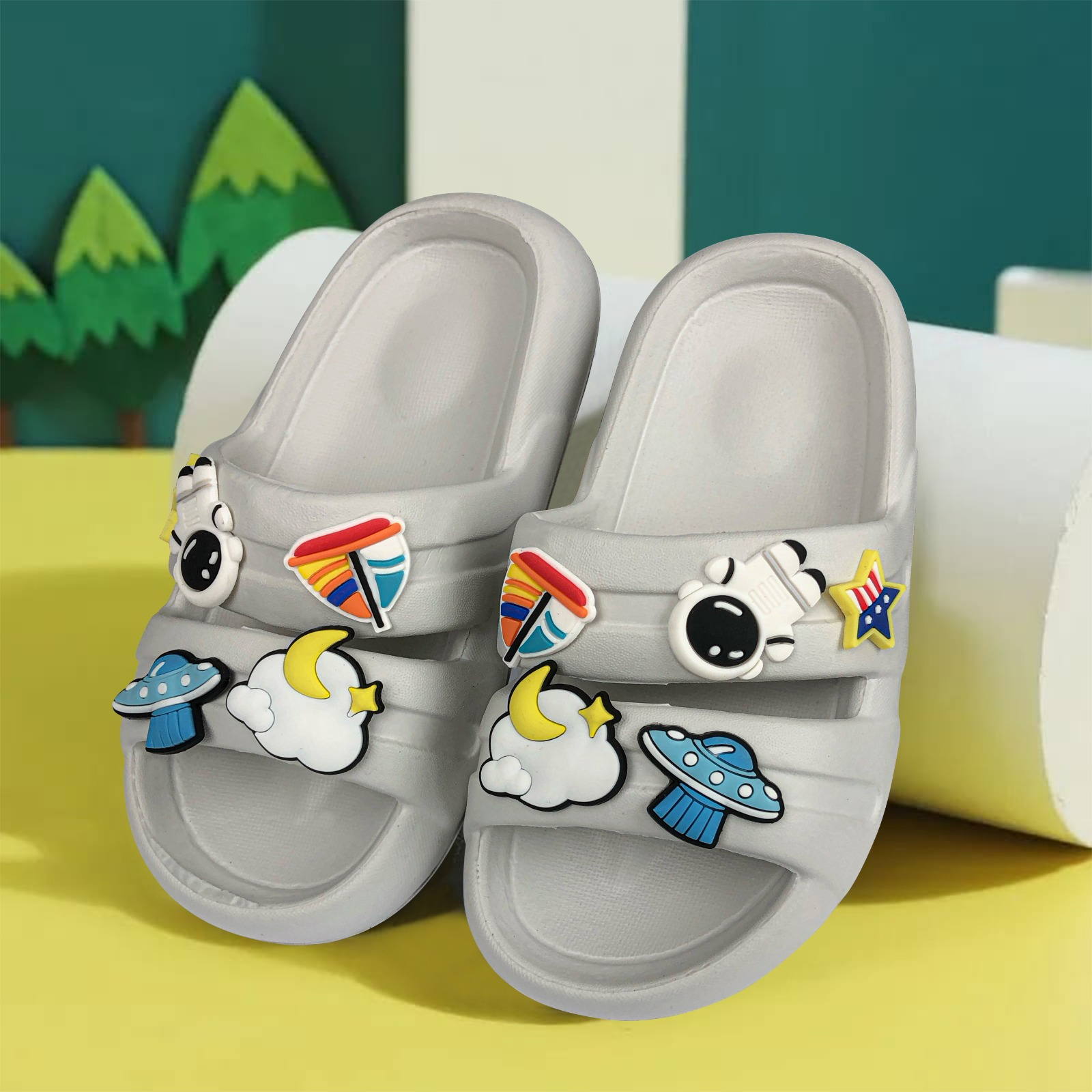 Sandal Astronot Ban 2 Anak Tanggung Sendal Slip On Lucu Bahan Import EVA Anti Slip - 245 30/35