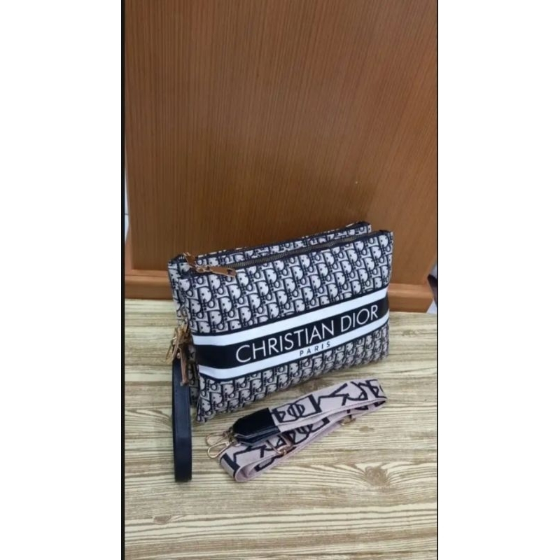 Tas Slempang Clutch Wanita Motif MasaKini