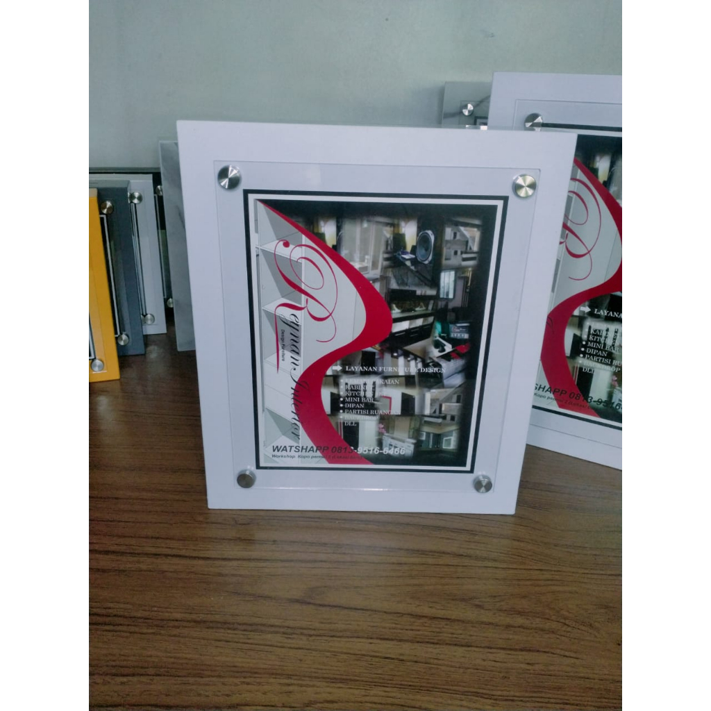 Hiasan dinding pigura foto 10R-A4 celengan