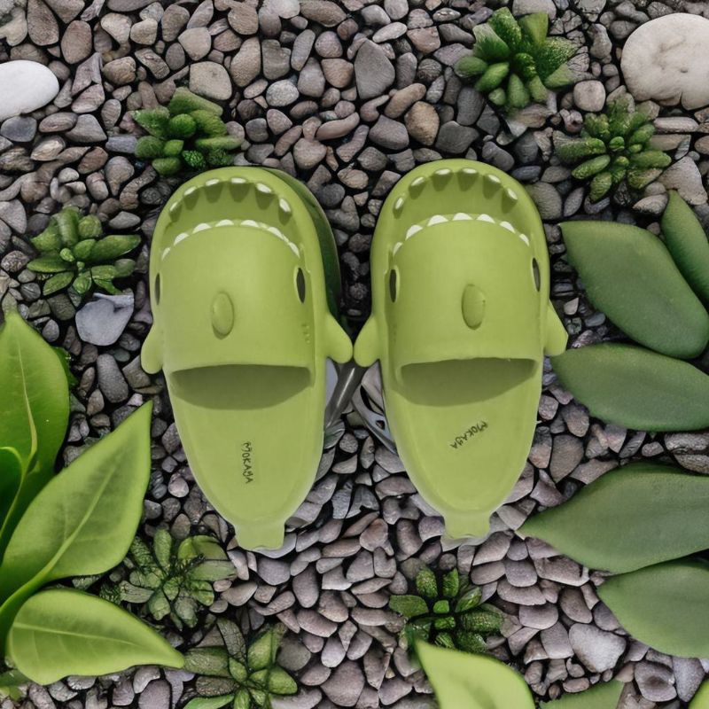 MOKAYA Sandal Hiu Dewasa Sandal Baby Shark Cartoon Lucu Sandal Import Empuk Slip On Anti Slip