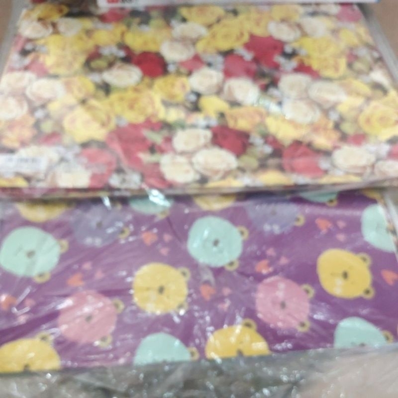 

kertas kado / bungkus kado