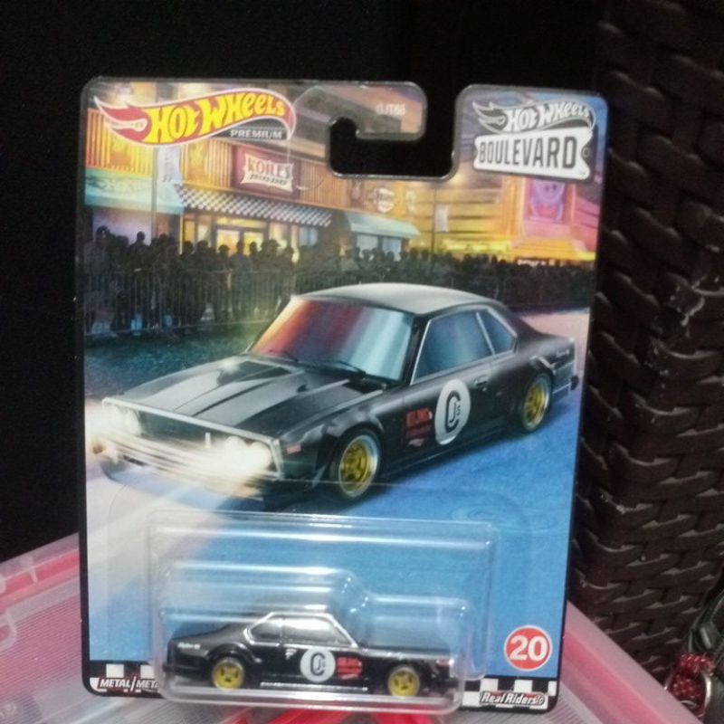 Hot Wheels Nissan skyline C210 premium boulevard
