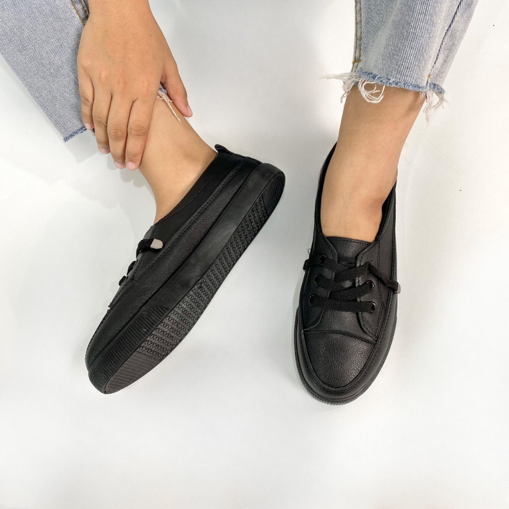 AVANCEID SIZE 36-42 KYRA CYRA KARA Sepatu Sneakers Wanita Sekolah Kerja Putih Hitam Import