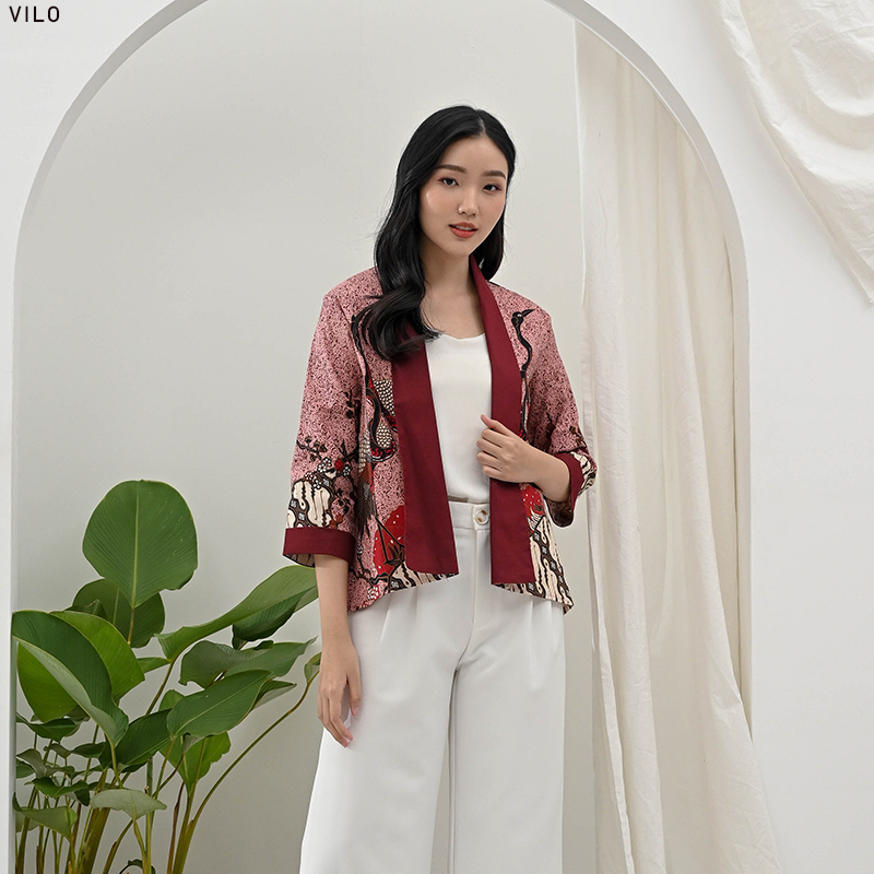 Evercloth Vilo Blazer Batik Wanita Outer Batik Rompi Wanita Jaket Luaran Family Batik Couple Atasan Blouse Batik Bomber Couple Seragam Couple Batik Modern Burung Pink