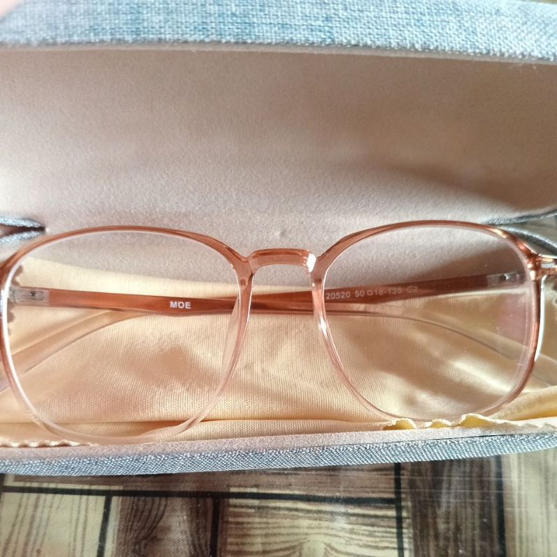 Kacamata Optik Premium Lensa minus 0,25 (Preloved)