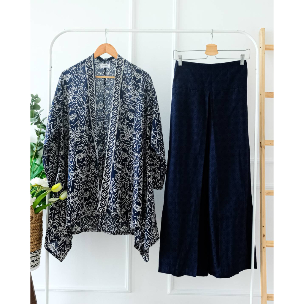 SET OUTER BATIK MODERN WANITA MEGA MENDUNG BIRU NAVY BATIK KANTOR BATIK FORMAL PREMIUM KONDANGAN EVE